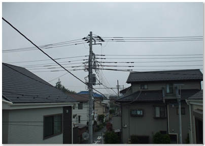 東京方向、電柱あり、